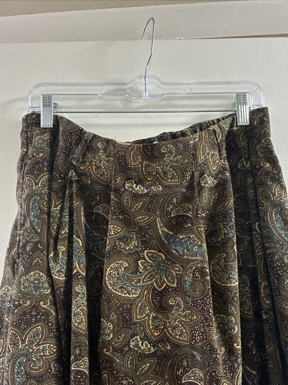 Vtg Orvis Brown Paisley Maxi Skirt with Subtle Teal Accents